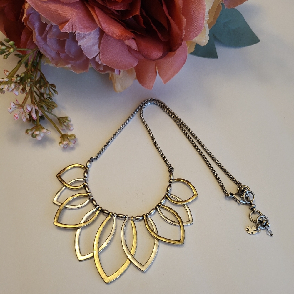 Lucky Brand Necklace Floral Petal Charm Hammered Gold Silvertone Jewelry 18"